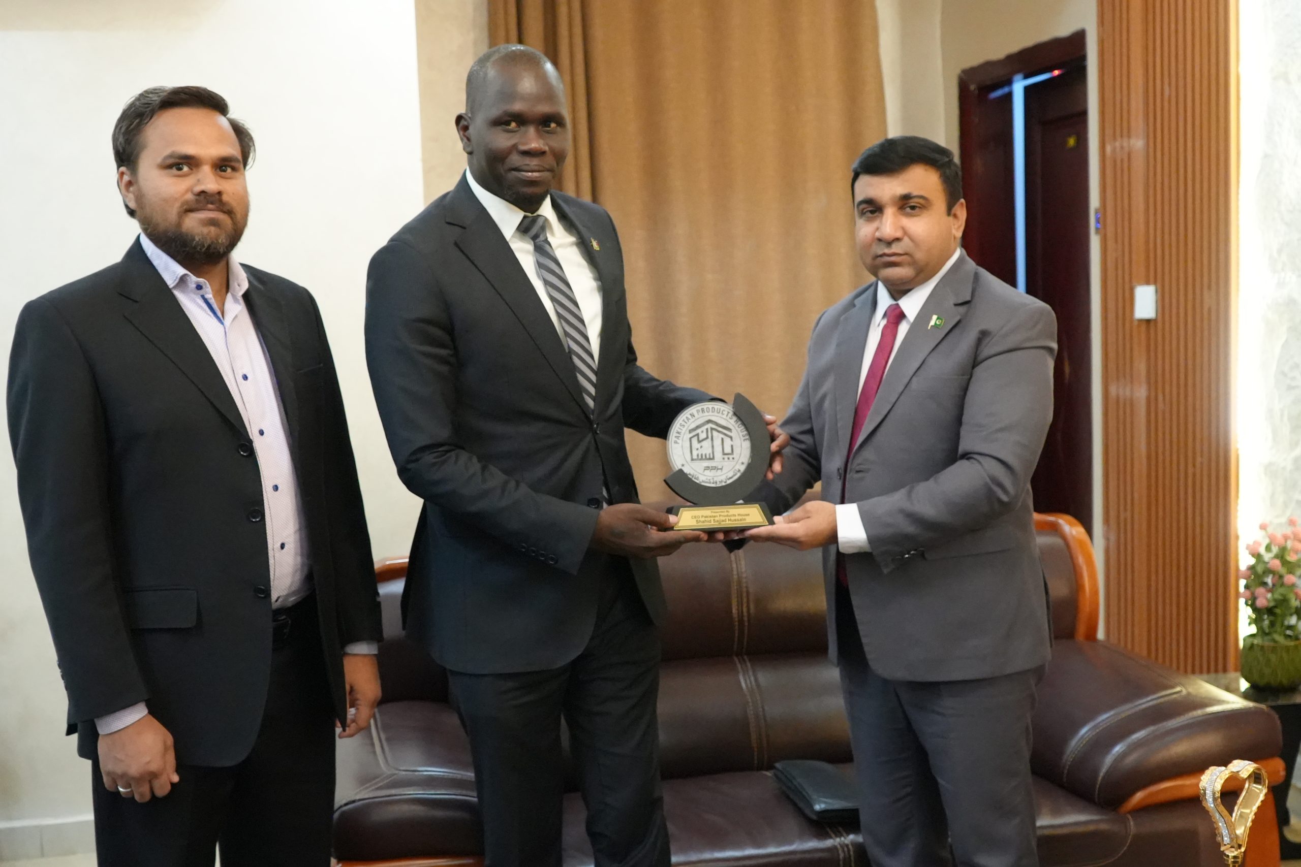 SSNBS Engages Pakistani Consulate on Strengthening Cooperation